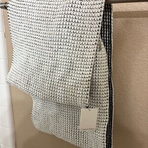 Calvin Klein Monochrome Knit Scarf